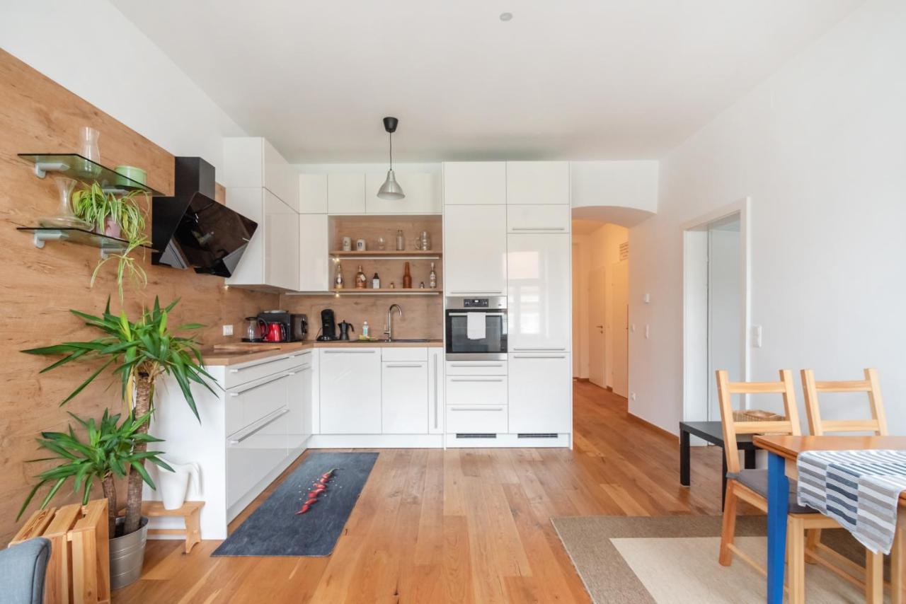 New, Stylish, Bright, Cozy And Central In Quiet Area *